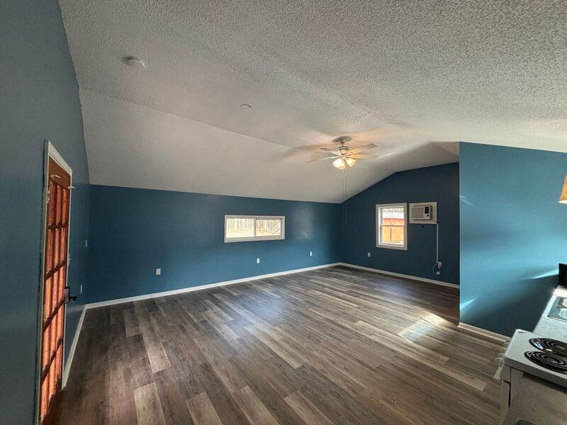 1060 Timmons Acres Ln - Photo 3 of 9