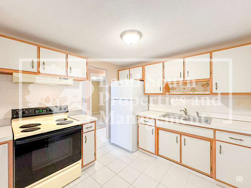 2126 Smithfield Pl #A - Photo 5 of 17