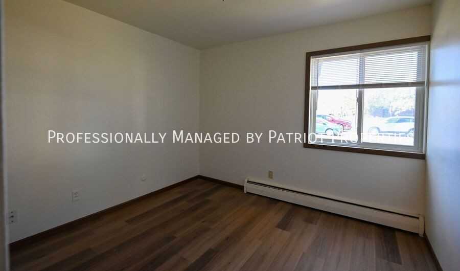 LIBERTY VALLEY APARTMENTS - Photo 5 of 23