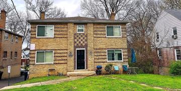 featured image of 1116 Franklin Ave