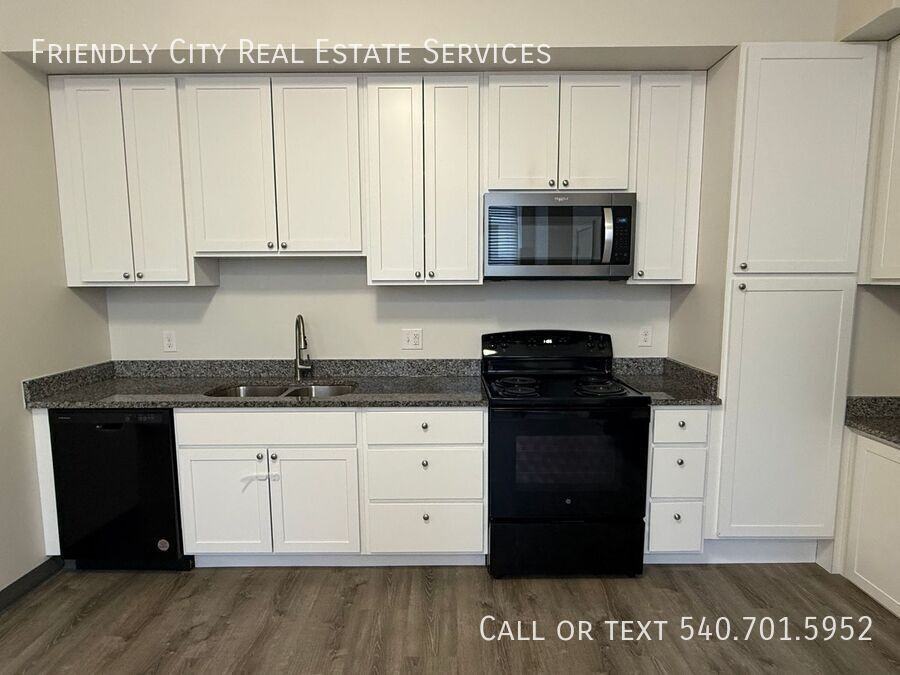 The Hilltop Apartments - Photo 7 of 14