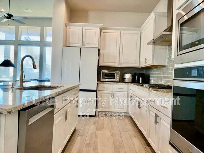 153 Benedum Way - Photo 7 of 22