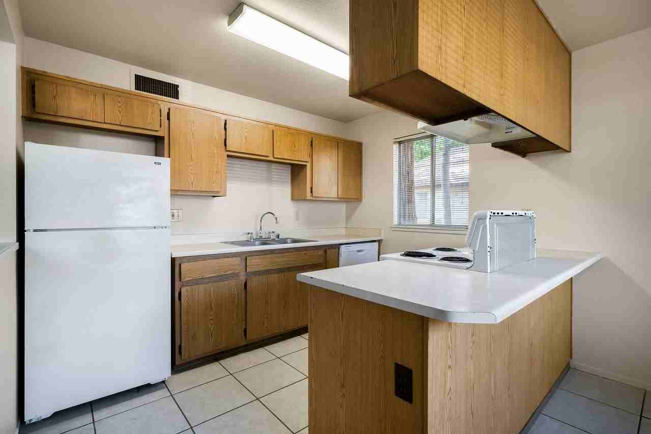 0959 - Lassen View Apartments - Photo 3 of 23