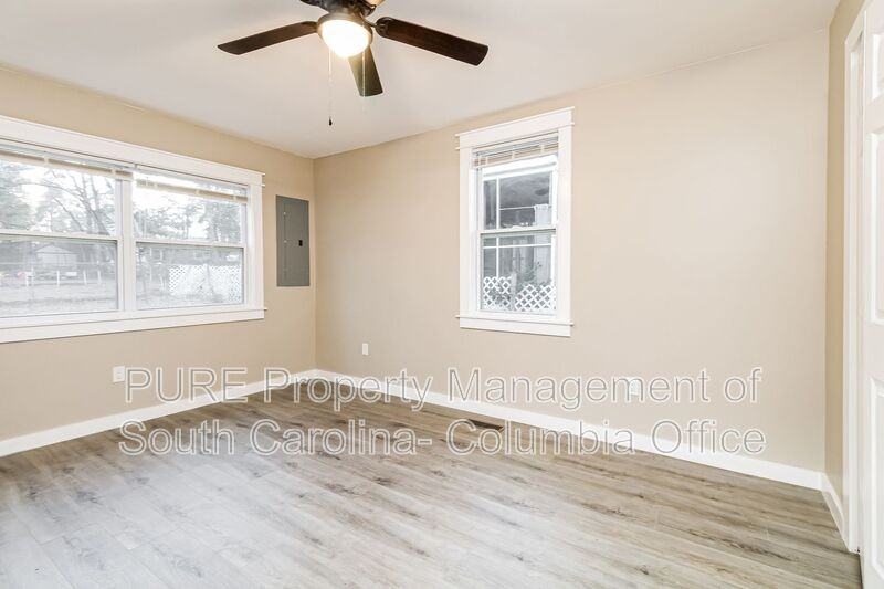 4403 Colonial Dr - Photo 5 of 17