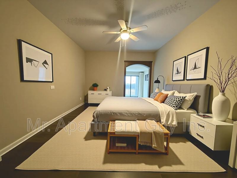 2 Balsam Ave S #11 - Photo 3 of 5