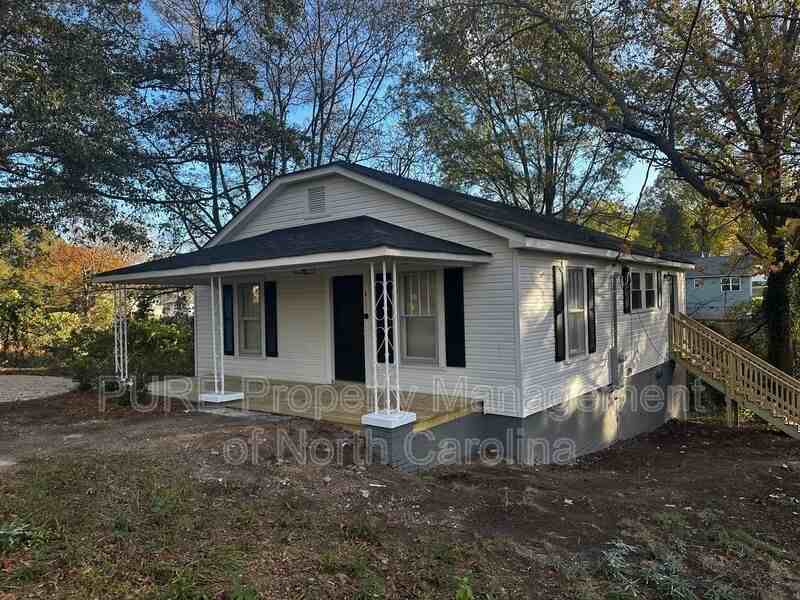 411 W 10th St - Photo 2 of 29