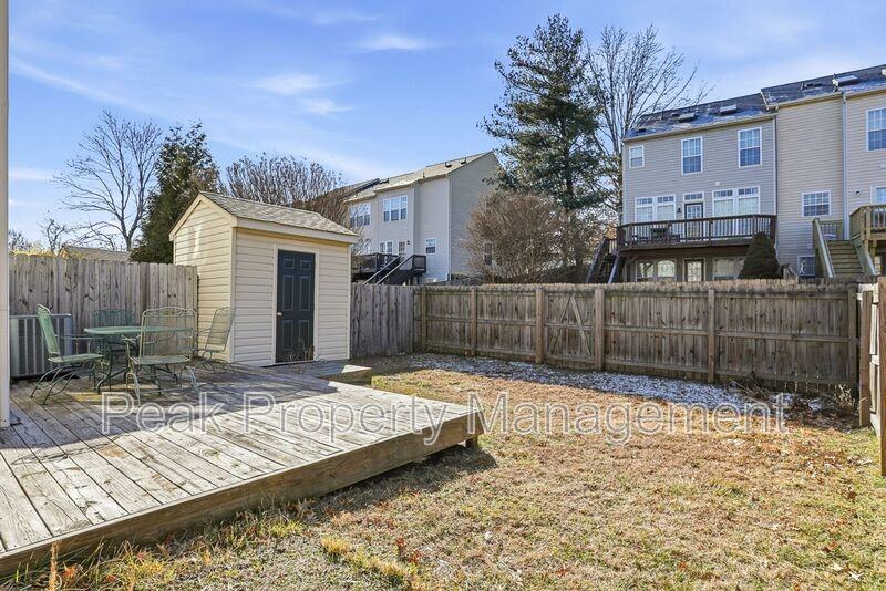 2930 Queensland Dr - Photo 5 of 22