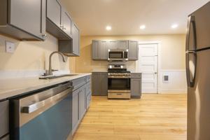 featured image of 529 Adams St #3