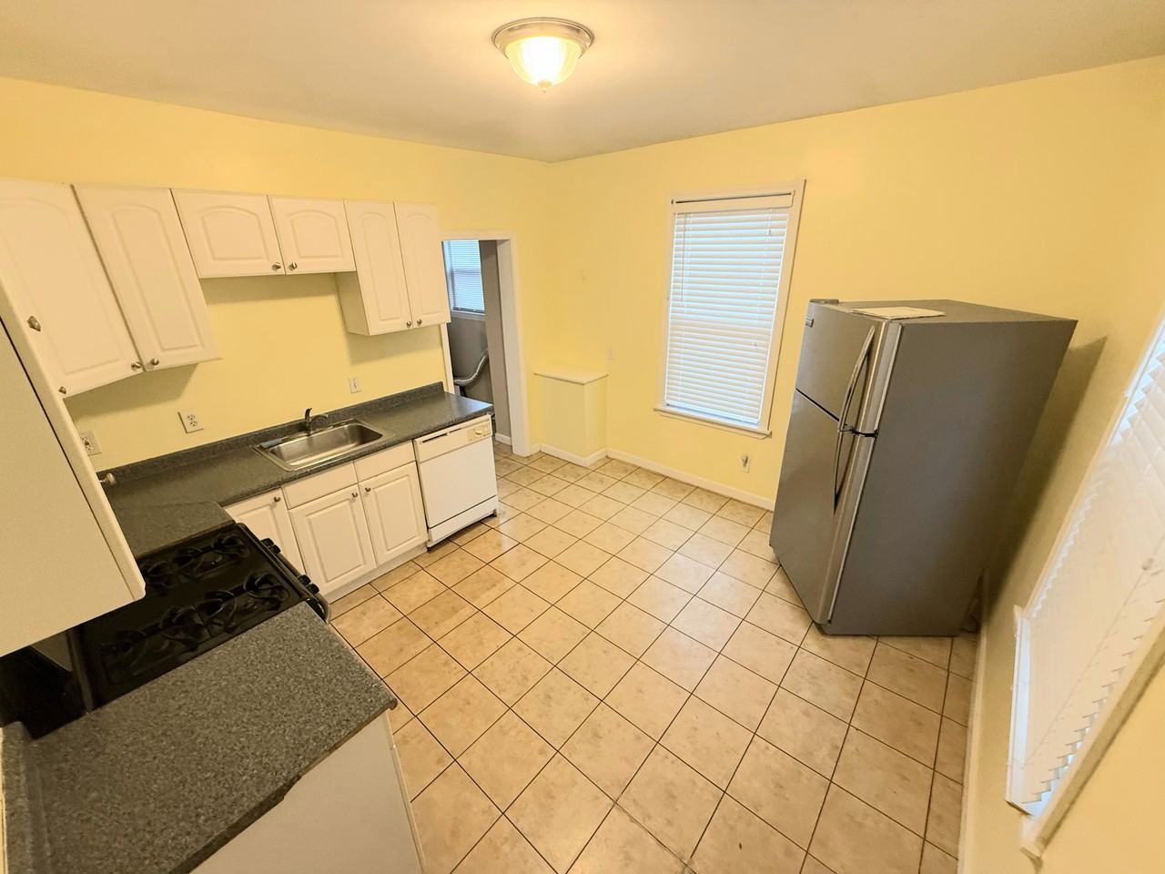 72 Burrill Ave #72-1 - Photo 5 of 5