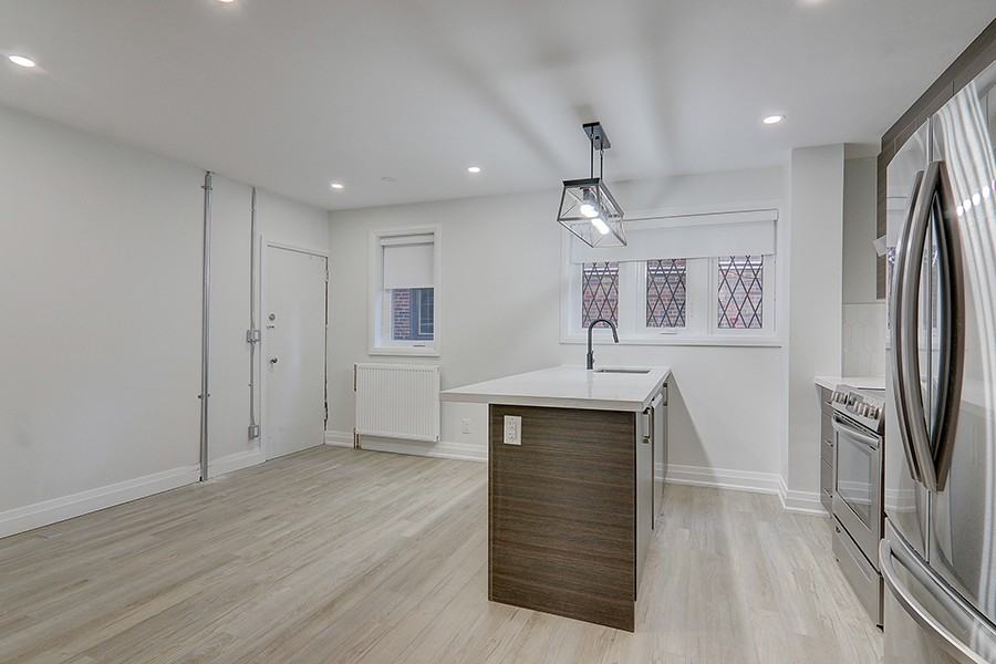 2520 Bloor St W #18 - Photo 2 of 19