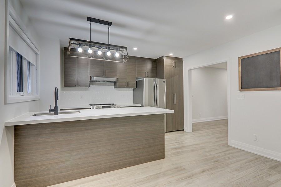 2520 Bloor St W #18 - Photo 4 of 19