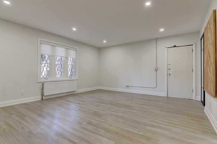 2520 Bloor St W #18 - Photo 6 of 19