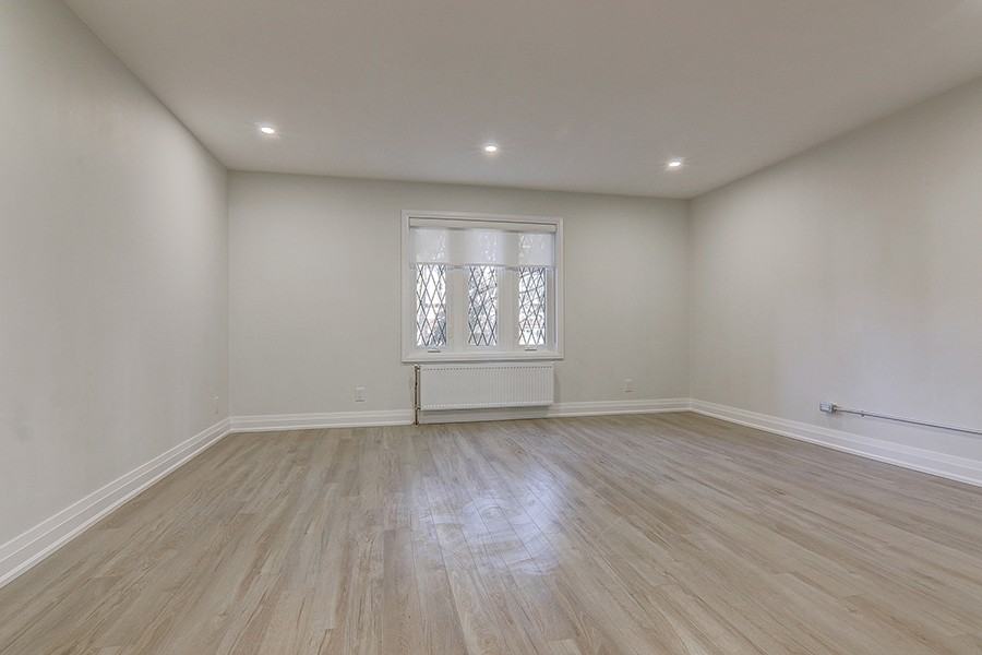 2520 Bloor St W #18 - Photo 7 of 19