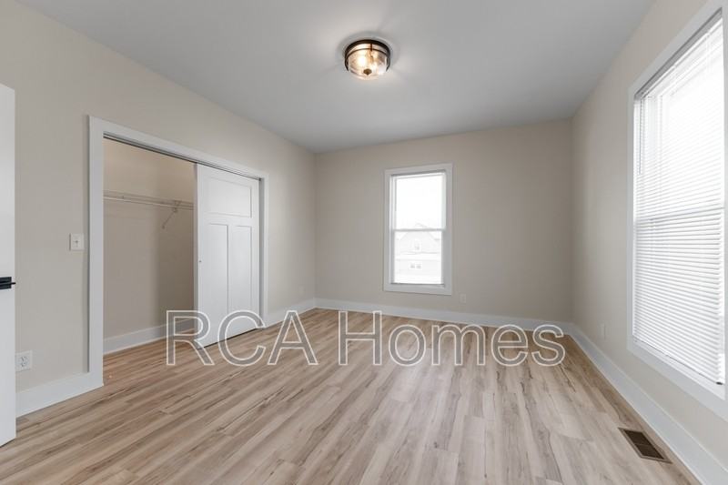 238 Eastern Ave - Photo 6 of 12