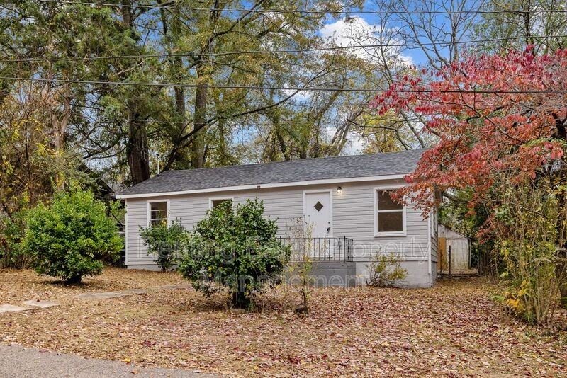 2113 Rambow Ave Sw - Photo 3 of 16