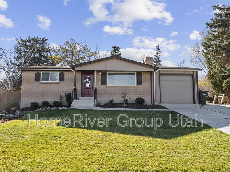 5037 W Pavant Ave - Photo 2 of 32