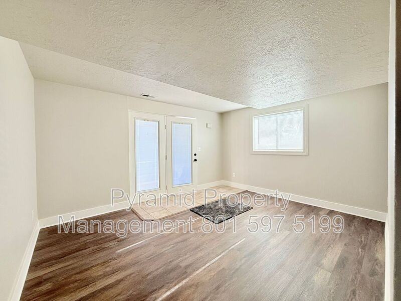 250 Nw - Photo 4 of 21