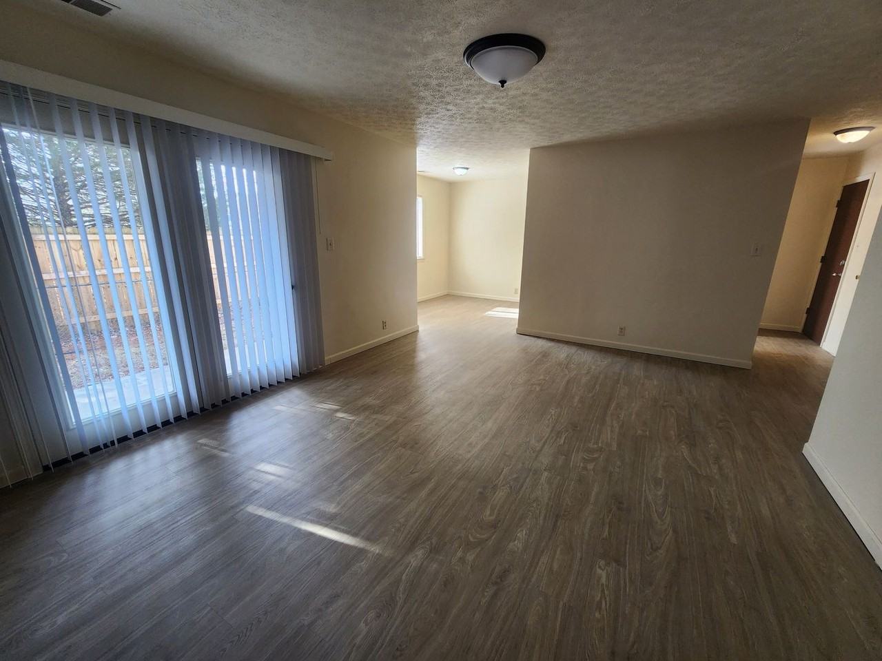 NAD Meadow Green Apts - Photo 6 of 27