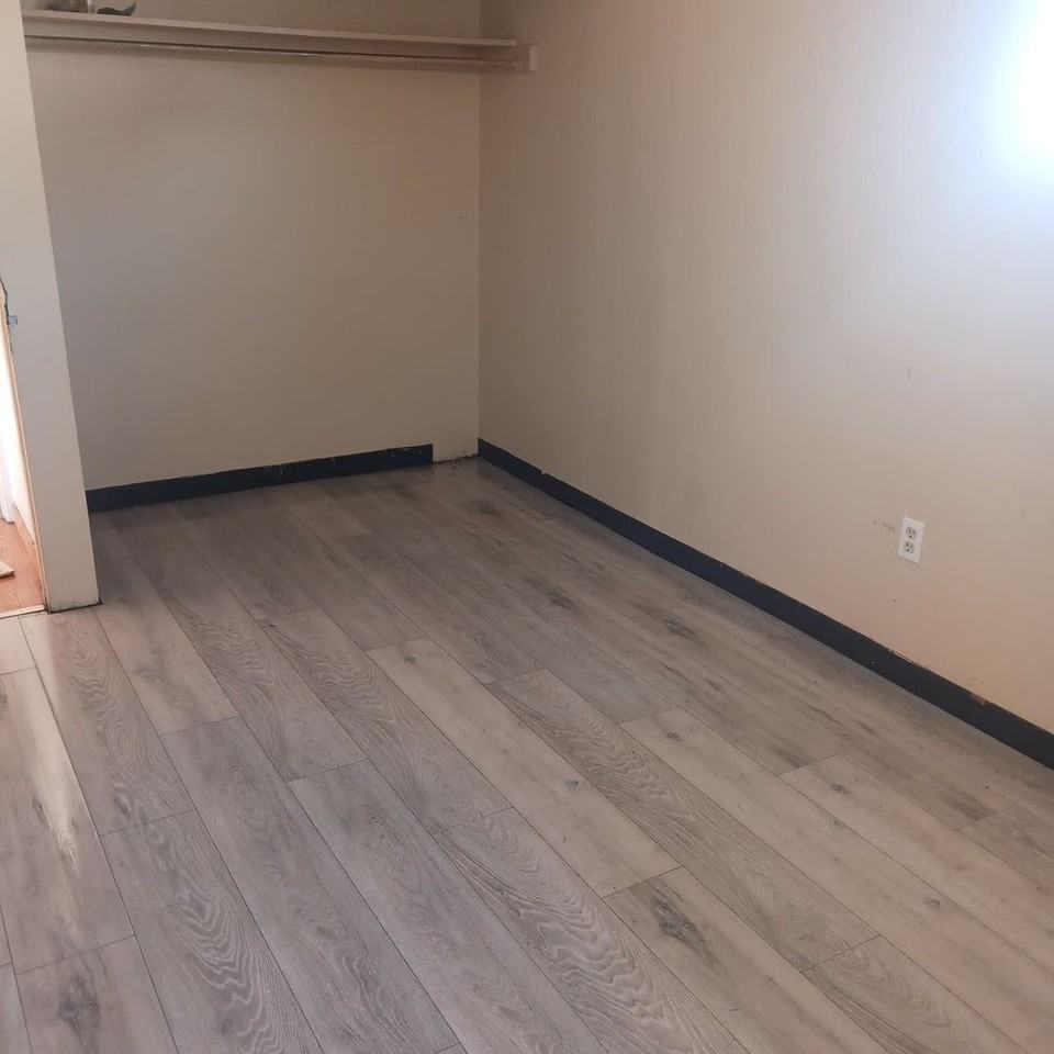 Charming Apartment for Rent – Thurston St, Akron, OH 44320 - Photo 7 of 19