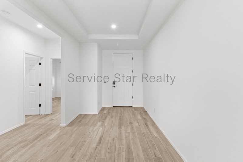 5884 N 193rd Dr - Photo 5 of 30