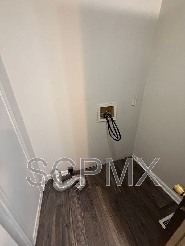 5914 Amberly Ln - Photo 3 of 6