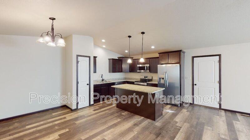 578 Westwind Rd - Photo 2 of 12