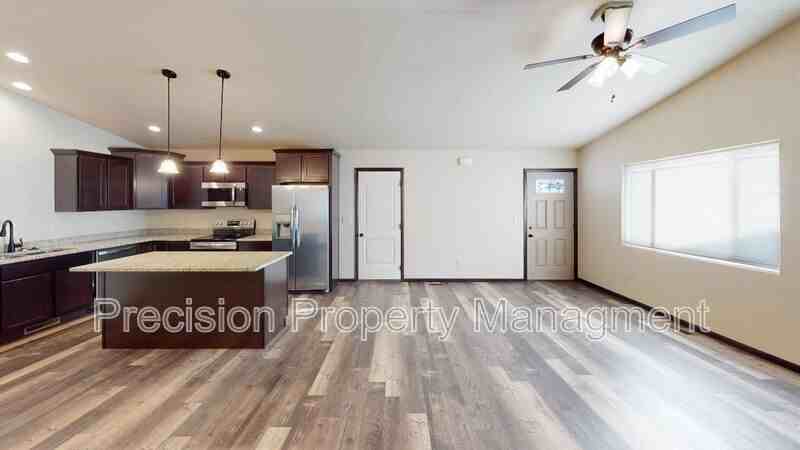 578 Westwind Rd - Photo 4 of 12