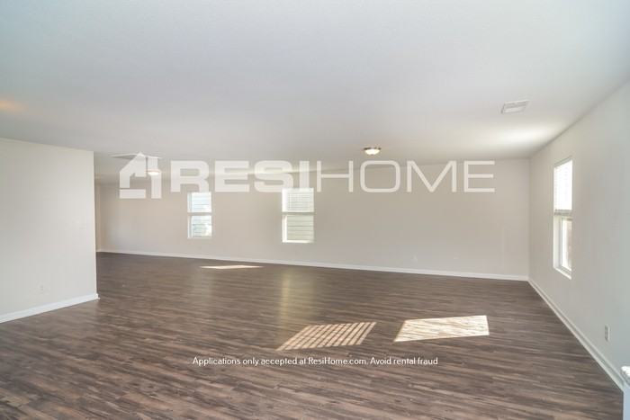 108 Lockport Dr - Photo 7 of 25