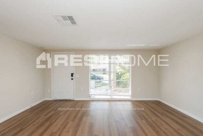 6935 El Camino Paloma St - Photo 6 of 23