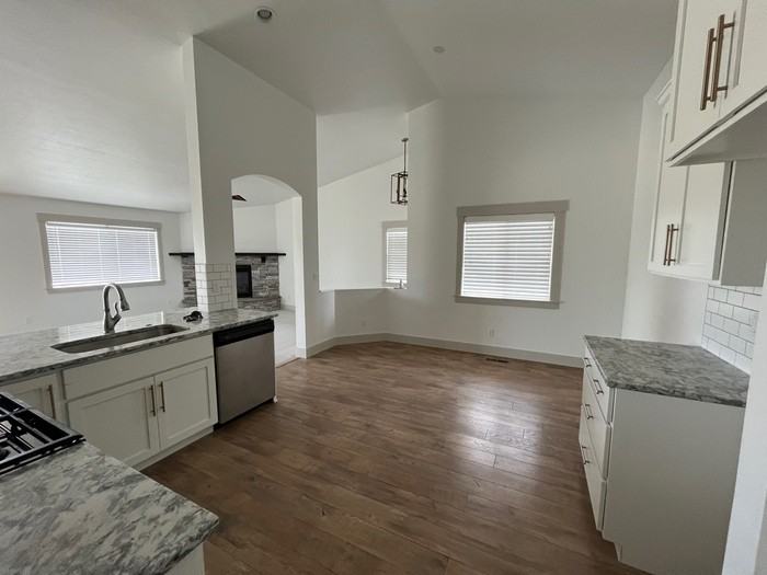 363 N Morley Green Way - Photo 5 of 14