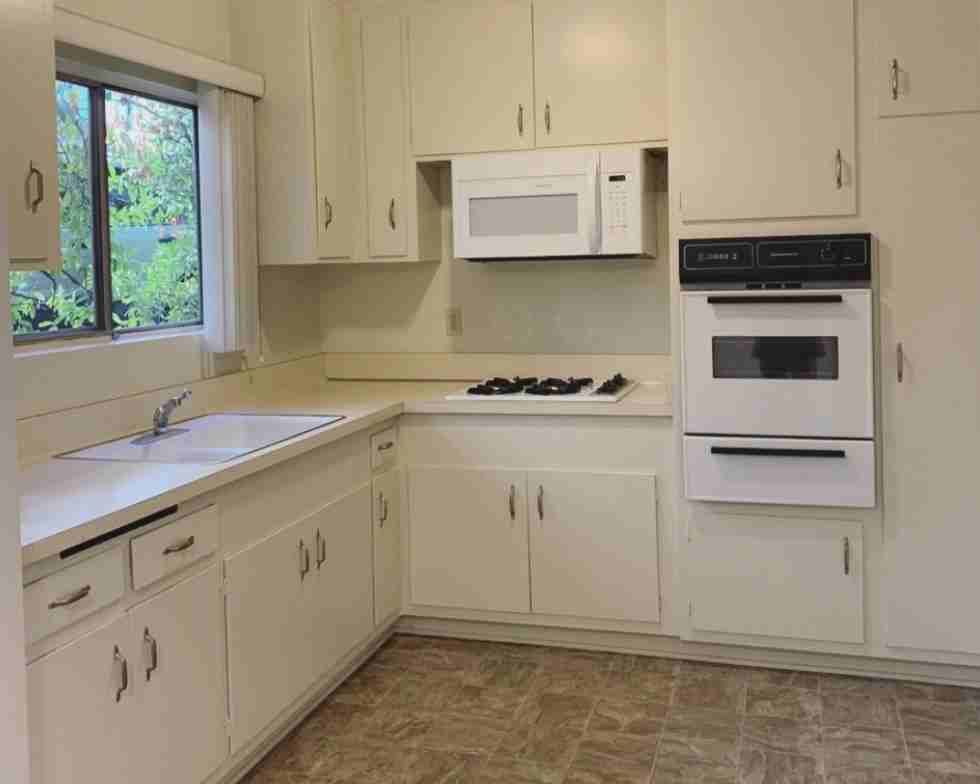 4415 Ocean View Blvd - Photo 2 of 39