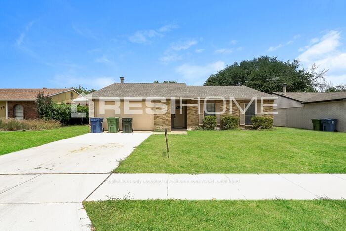 5333 Marsh Dr - Photo 2 of 16