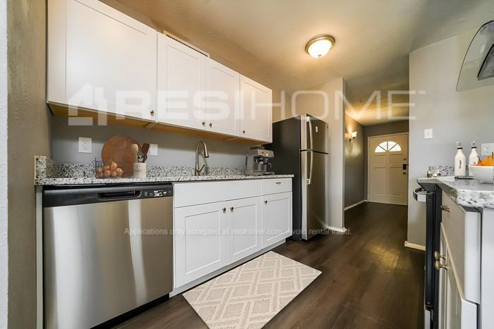 5333 Marsh Dr - Photo 4 of 16