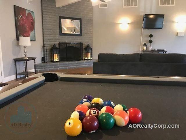 Shasta Villa Apartments - Photo 3 of 28