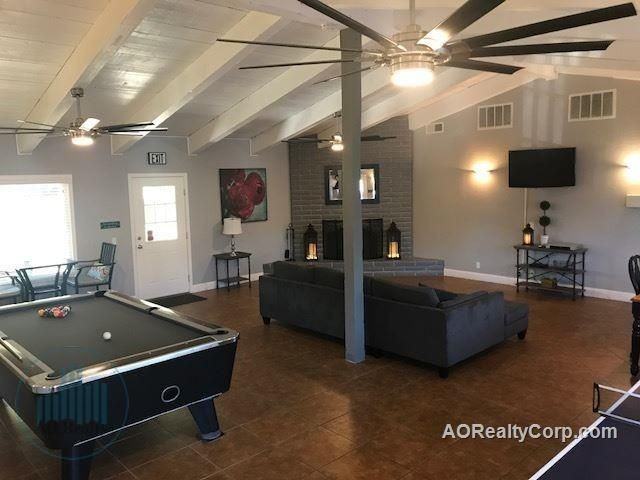 Shasta Villa Apartments - Photo 4 of 28