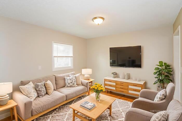 3935 Crouch Dr - Photo 6 of 15