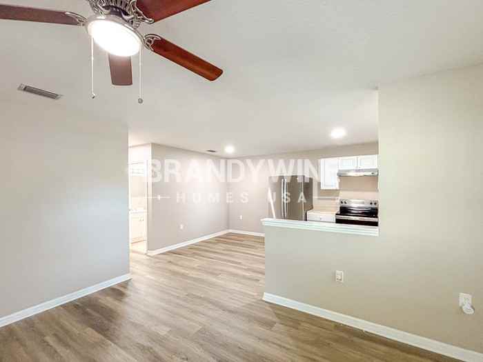 2911 6th Ave S - Photo 4 of 21