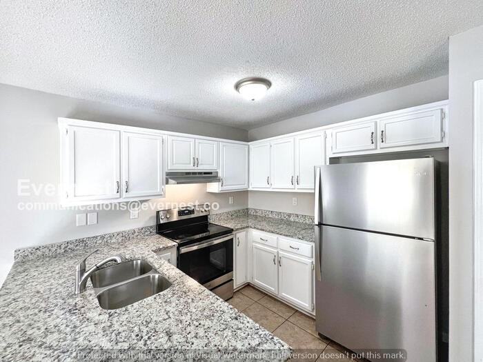 6772 Kirkland Cv - Photo 2 of 20