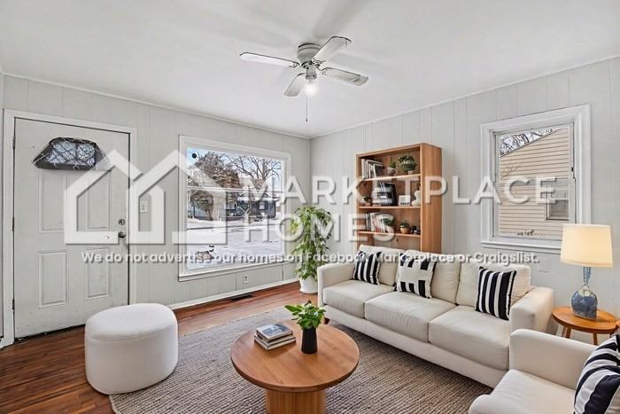 13050 Couwlier Ave - Photo 3 of 17