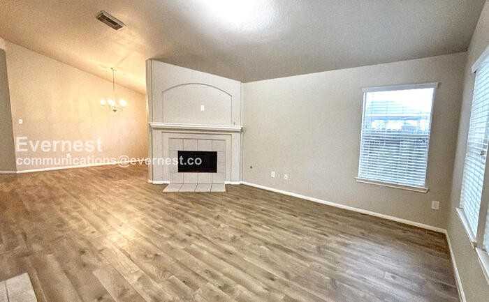 6107 Wilcox Point Dr - Photo 6 of 28