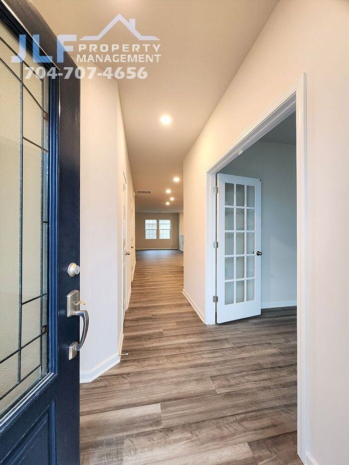 12736 Wandering Brook Dr - Photo 2 of 25