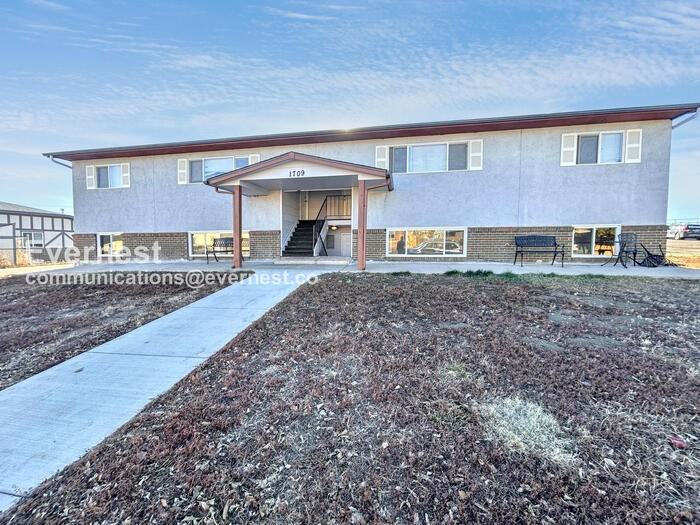 1709 Hampton S #3 - Photo 2 of 14