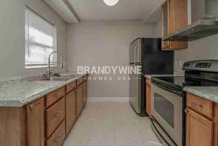 1423 N Tremain St - Photo 5 of 20