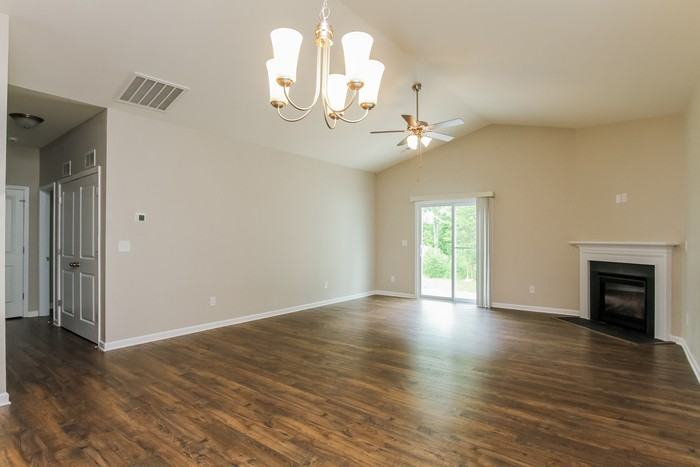 118 Southhampton St - Photo 6 of 16