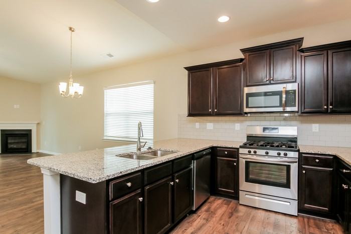 118 Southhampton St - Photo 7 of 16