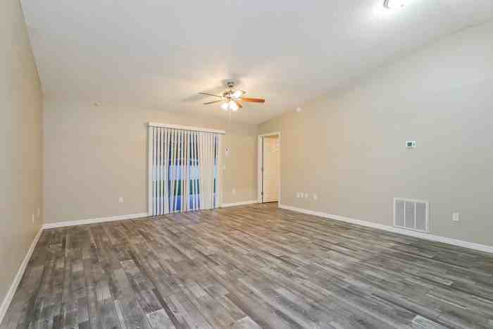 2345 Captain Dr - Photo 5 of 16