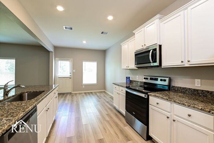 25410 Cypress Bend Dr - Photo 6 of 21