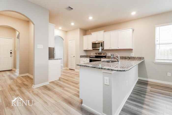 25393 Cypress Bend Dr - Photo 6 of 20