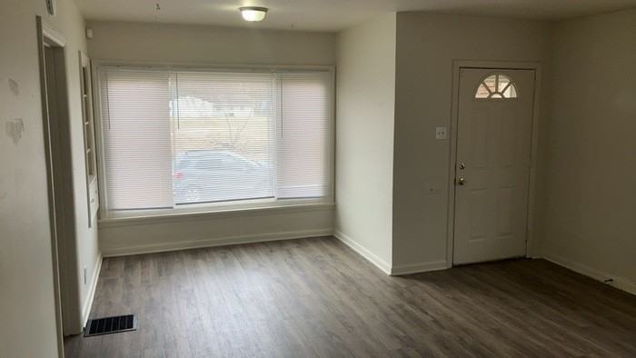 1732 Harold Dr #1732 - Photo 4 of 25