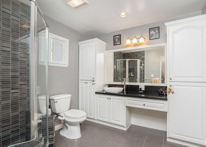 7128 Mammoth Ave - Photo 2 of 27